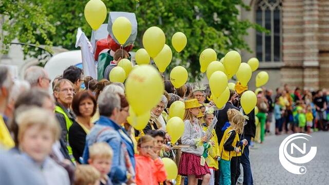 Duizenden gele ballonnen verwelkomen deelnemers 1000 km tegen Kanker in Geel 
