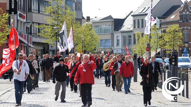 PVDA stapt mee op in Herentalse 1 mei-betoging 