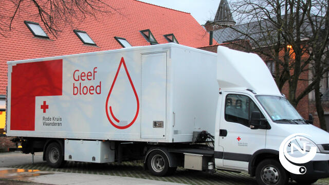  Rode Kruis doet oproep: "Bloedvoorraad is aan het slinken door grote vraag ziekenhuizen, kom bloed geven!"