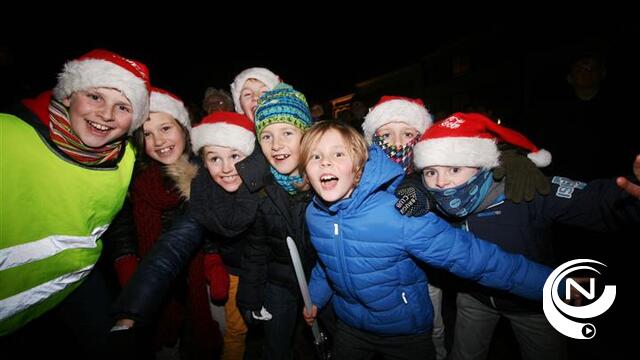 Kerstmarkt Herentals borrelt over van Santa Claus-fun (2)