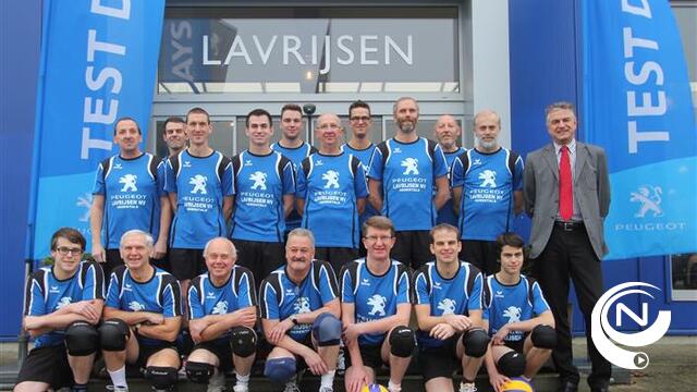 Lavrijsen Peugeot overhandigt nieuwe outfit aan volleybalclub Blijf-Fit 45 jaar