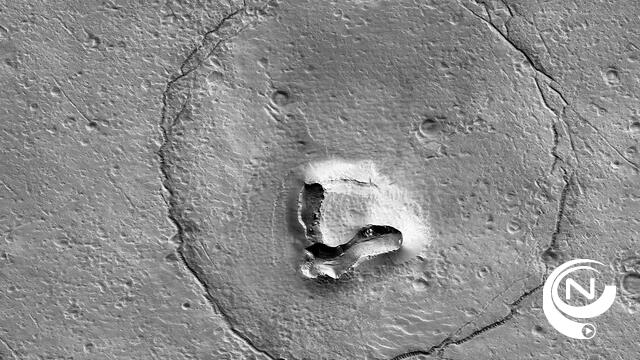 NASA-verkenner ontdekt "tekening van beer op Mars" en geeft opvallende foto vrij  