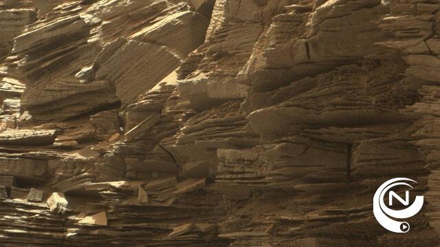 NASA : Marsjeep Curiosity stuurt superscherpe foto's van bergen op Mars