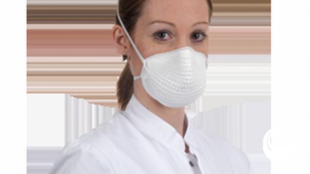 CT Paramedics uit Grobbendonk verdeelt 32.000 mondmaskers onder thuisverplegers
