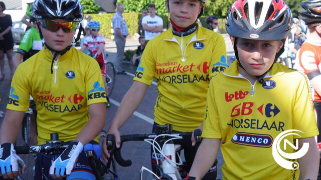 13e Ronde van Vlaamse Wielerschool start onder stralende zon 