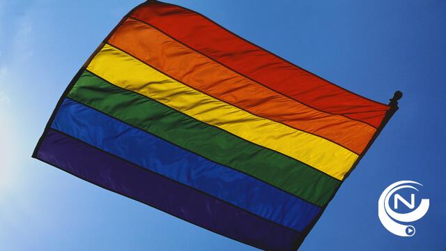 Grobbendonk hangt regenboogvlag uit op 17 mei 