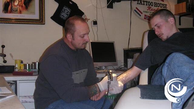 Tattoo Ronny stopt wegens gezondheidsredenen 