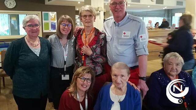 WZC Vogelzang : Madeleine (97) schittert in tv-spot over zorgbibliotheek