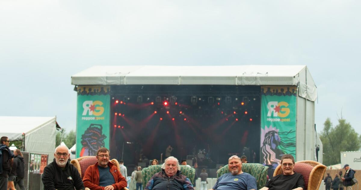 Kris, Theo, Dimp, Johan en Jef :  dé 5 stichtingsleden van Reggae Geel