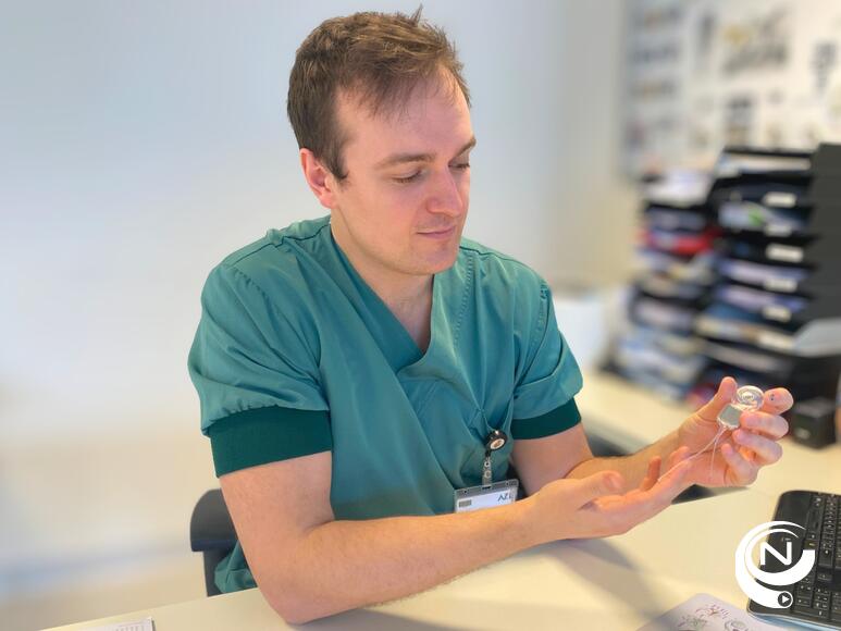 AZ Herentals Tillo Mennes met cochleair implantaat.