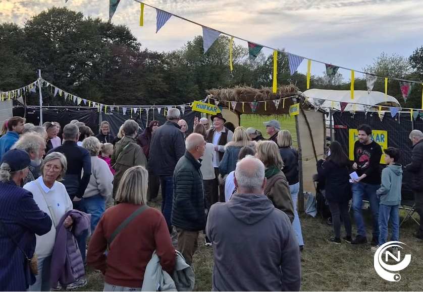Het wandeltheater De Bende van de Niemandshoek was afgelopen zaterdag een groot succes. Het initiatief van het Genootschap van de Niemandshoek bracht inwoners samen voor een unieke culturele belevenis én zet tegelijk twee lokale goede doelen in de kijker.