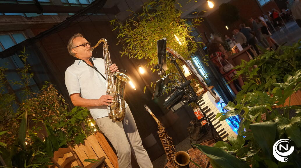 Maandagavond zakten zo'n 900 partners, klanten, medewerkers af naar Golfclub Witbos voor de viering 50 Jaar Agora Culinair. Het werd een feest pur sang.