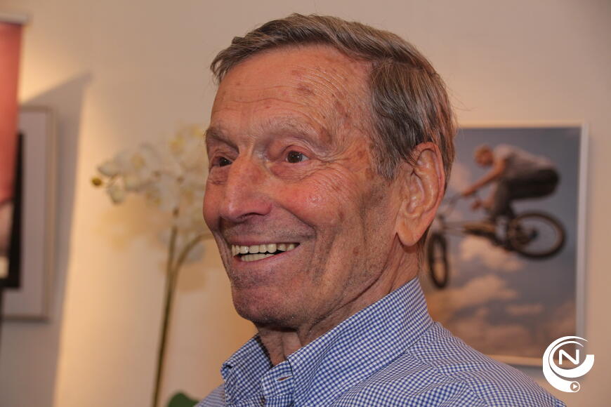 Keizer Rik bij hulde in de Lakenhal (2021) - foto Johan Temmerman