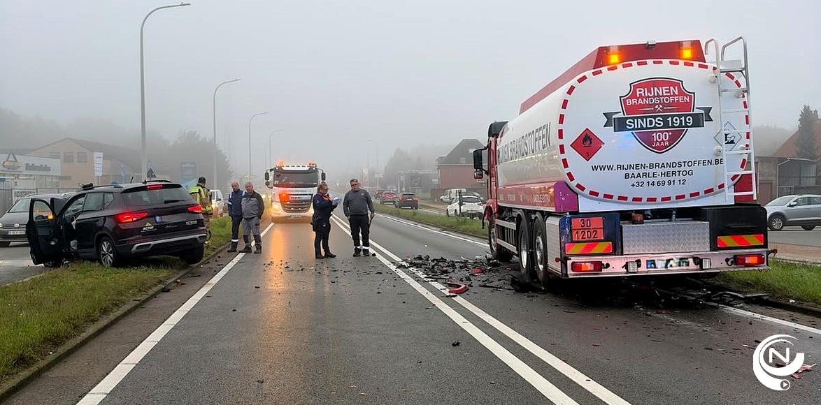 Vanochtend rond 08u viel op de Aarschotseweg Herentals, ter hoogte van PartsPoint, een zwaargewonde bij een frontale botsing  tussen een personenwagen en een brandstoffentankwagen van firma Rijnen.  