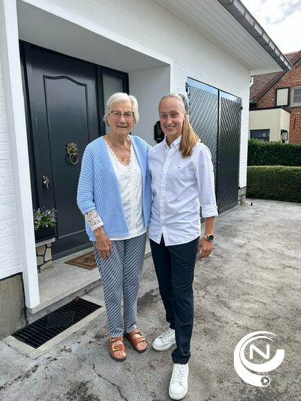 Laurence & moeke De Backer-Van Reusel :  "Ik ben ons Laurence heel dankbaar en heel fier op haar!"