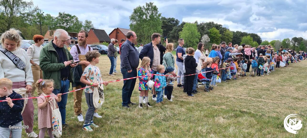 KMACH paasdropping maakt massa kids happy @Proostenbos 