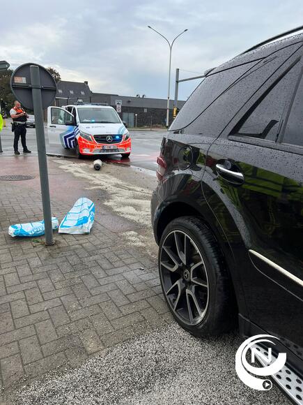 Bestuurster (38) onder invloed van drugs knalt tegen verkeerslicht Ringlaan 't Saske