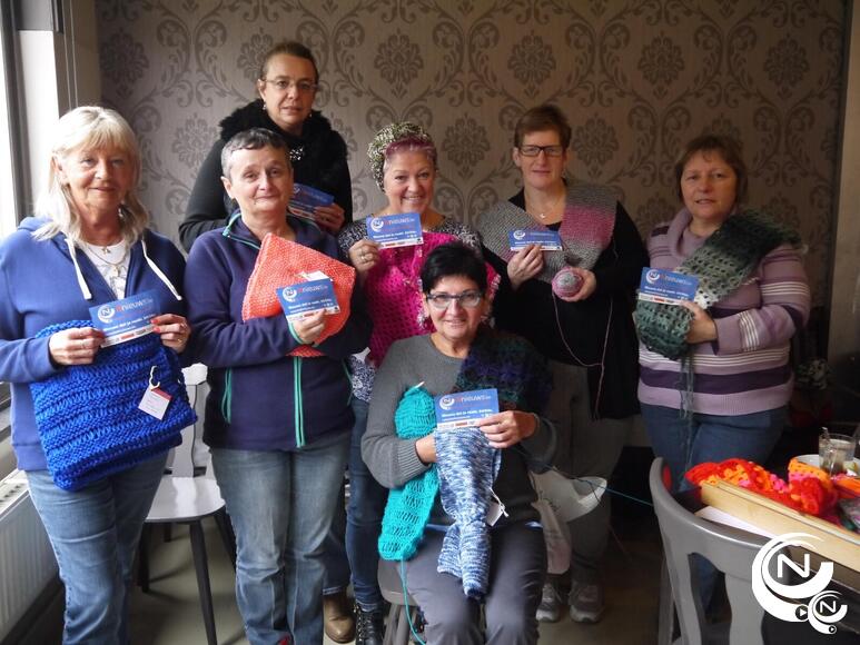 Foto archief 2015 : De Wollies en Femma handwerkers met unieke brei- en haaksessie in openlucht op 13 juni 2026