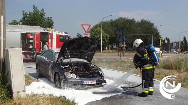Auto uitgebrand aan Hezewijk Noorderwijk 
