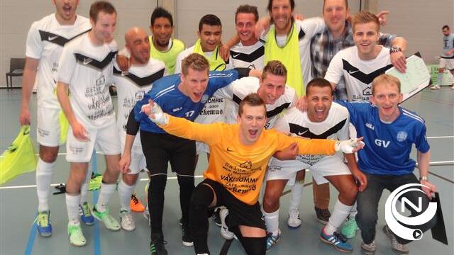 Real Noorderwijk vrijdagavond kampioen in 2e klasse zaalvoetbal: het mag niet meer misgaan 