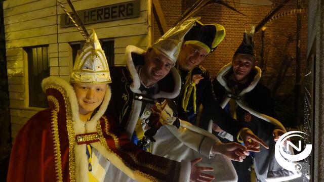 Prins Jok I en nar Seppe I zwaaien scepter over Herenthouts carnaval 2016