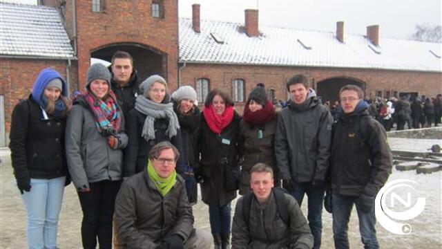 Leerlingen SMIK en burgemeester Ward Kennes bezoeken de kampen van Auschwitz en Birkenau