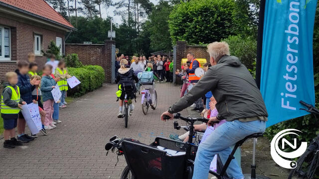  Fijne Nationale Applausdag Fietsersbond aan VBS ’t Klavertje Noorderwijk 