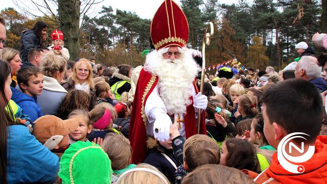 Massa blije kids onthalen Sinterklaas in Neteland : 'Geen stoute kinderen dit jaar!' - extra foto's vid 4K