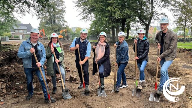 Eerste spadesteek voor bouw nieuw administratief centrum "De Meent" Olen   : opening 2026