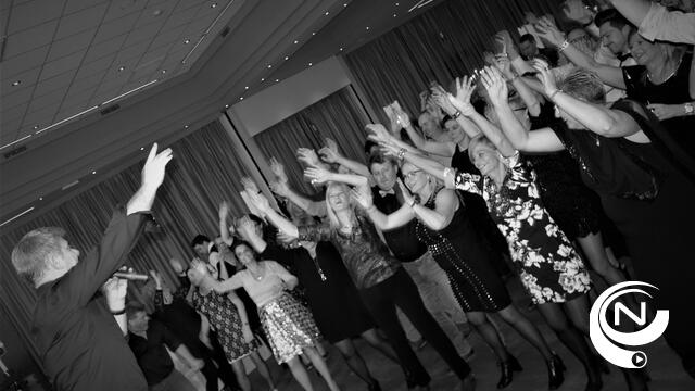 Denderend Oudejaar in Aldhem: Pino Baresi schittert met Italiaanse succeshits