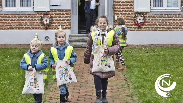 ‘Nieuwjaarke Zoete’ klinkt massaal in Kasteeldorp : 'Warmste dorp van de Kempen, toch?'