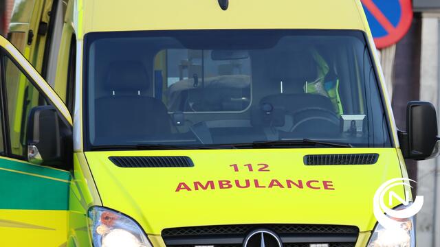 Autobestuurder zwaar gewond na botsing tegen gevel in  Sint-Pieterstraat Mol