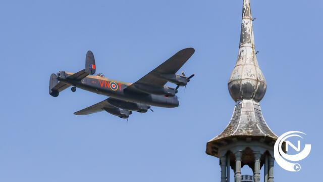 Herdenking WOII : flypast laatste nog vliegwaardige LANCASTER-bommenwerper boven Gierle