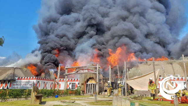  Grote brand in vakantiepark Beekse Bergen in Nederland