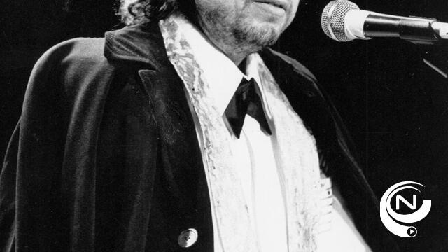 Voor het eerst wint liedjesschrijver Nobelprijs voor Literatuur : Bob Dylan