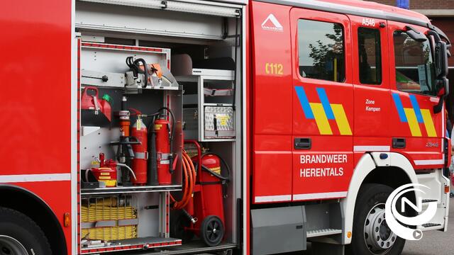 Keukenbrandje op Molenvest : 2 kinderen even naar AZ Herentals, niemand gewond