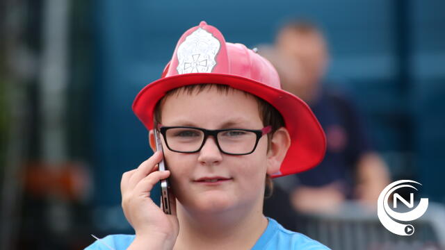 Zonovergoten opendeur brandweer boeit massa bezoekers