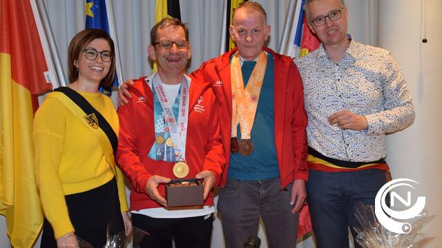 Molse medaillewinnaars Special Olympics World Games in de bloemetjes gezet