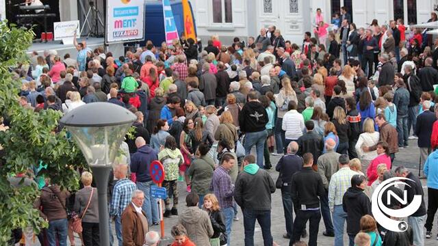 Vlaanderen Zingt zet zangtreintje verder in Herentals voor 1.000 fans (1)