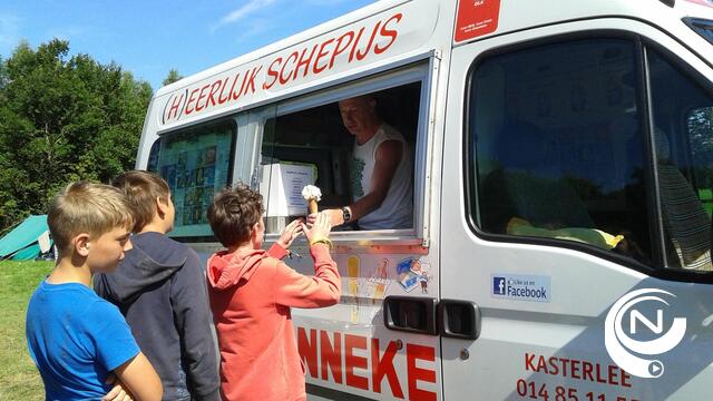 Ijsmanneke deelt 10.000 gratis ijsjes uit op Brussels Airport 
