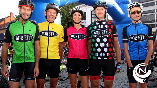 6e Classico Boretti : 2.500 fietsers aan de start op zonovergoten Grote Markt : 'We rijden volgend jaar opnieuw mee'