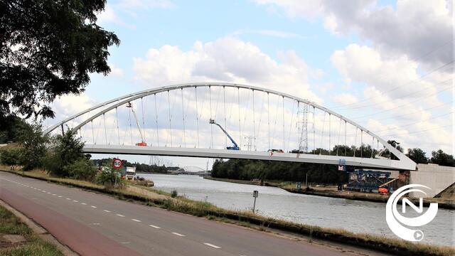 Nieuwe brug Lierseweg verhuisd naar definitieve plaats - update - extra foto's