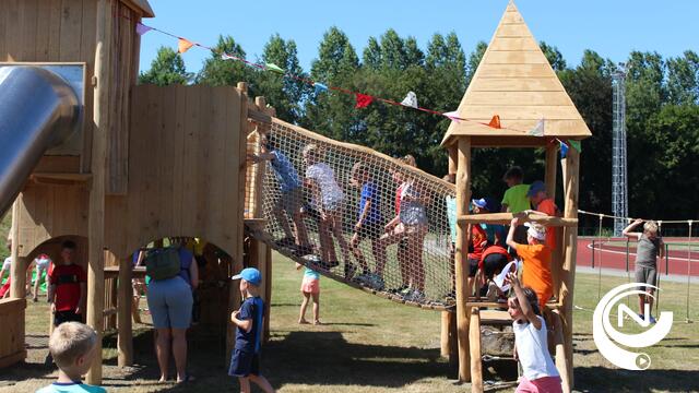 Meer dan 100 kinderen bij opening nieuwe speeltuin Hulshout