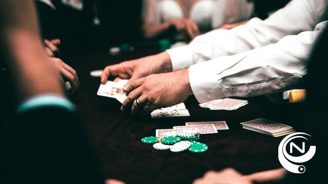 'Van het podium naar de pokertafels, Patrick Bruel, de koning van het dubbelspel'