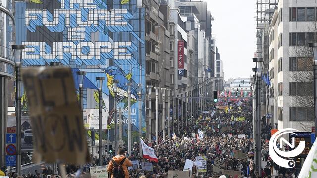 8.000 deelnemers aan klimaatbetoging in Brussel, 78 "gele hesjes" opgepakt - foto's