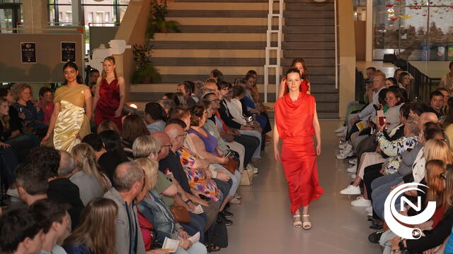 kOsh : '1e Fashionshow kOsh modeleerlingen was meteen superbe met extravagante outfits tot minimalistische streetwear'