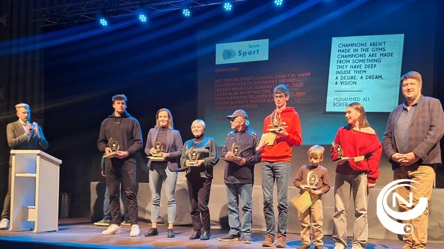 Laakdalse sportlaureaten in de bloemen