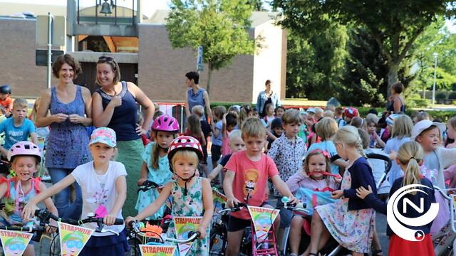 Leerlingen veranderen Molekens even in échte fietswijk