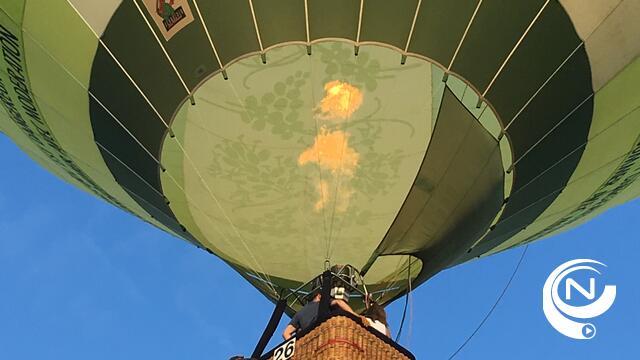 Luchtballon raakt verstrikt in bekabeling en landt op rotonde aan Toekomstlaan-Diamantstraat in Herentals