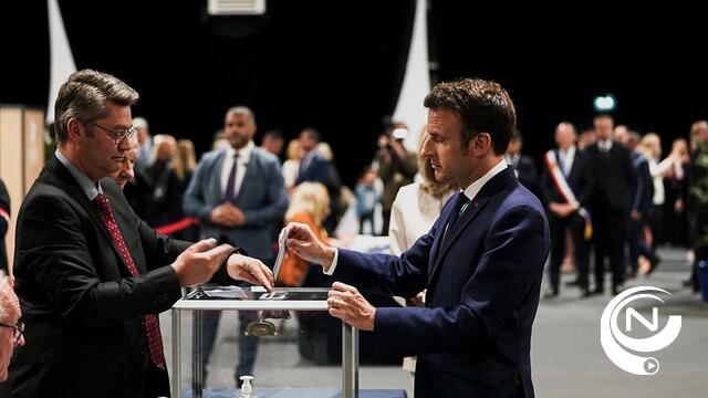  Emmanuel Macron verslaat Le Pen en volgt zichzelf op als president van Frankrijk